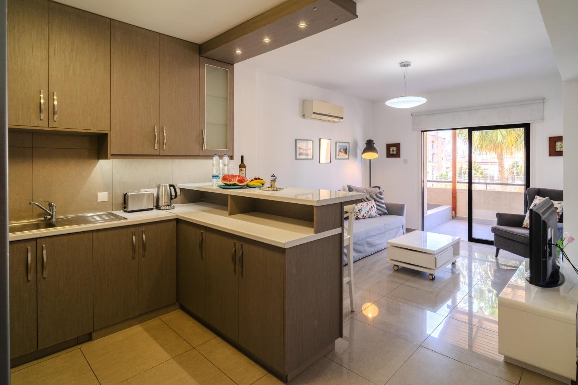 Lazaros Suite Downtown Larnaca Exterior photo